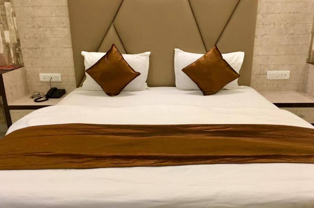 Hotel K3 Club Residency Jhānsi Zewnętrze zdjęcie
